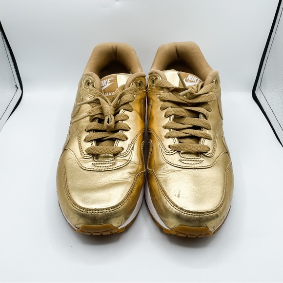 Custom Nike AirMax - Picture 2 of 5